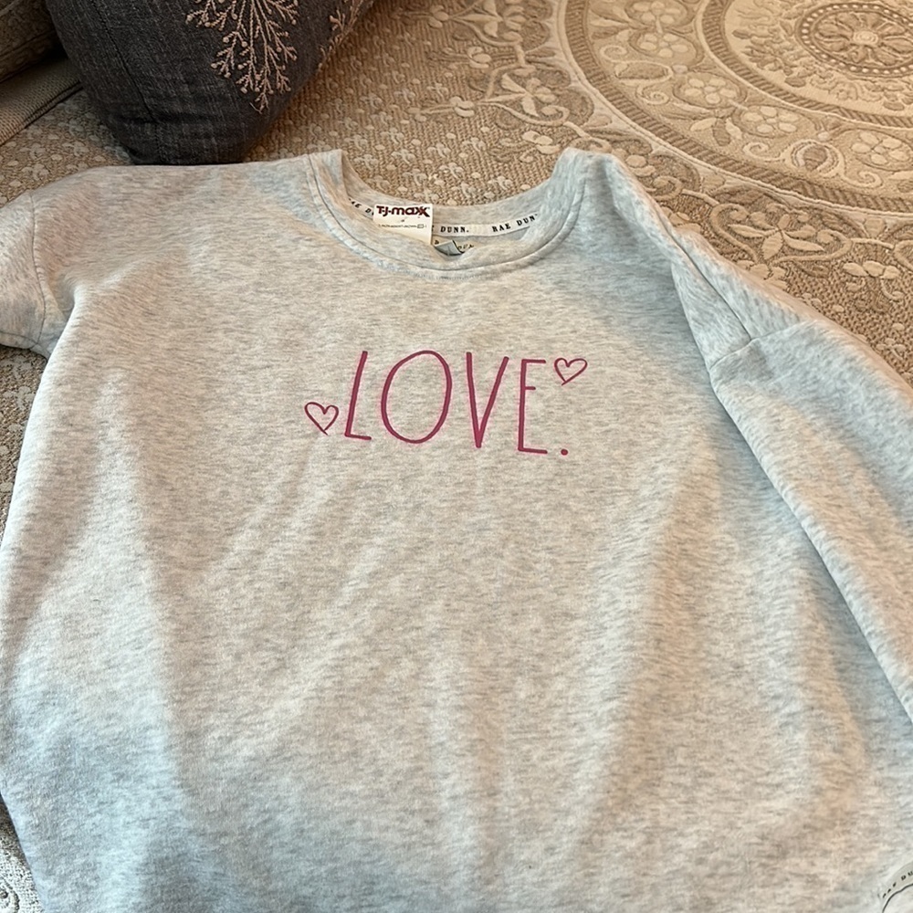 Rae Dunn NWT sweatshirt light gray Love drawstring pink medium - Picture 6 of 8